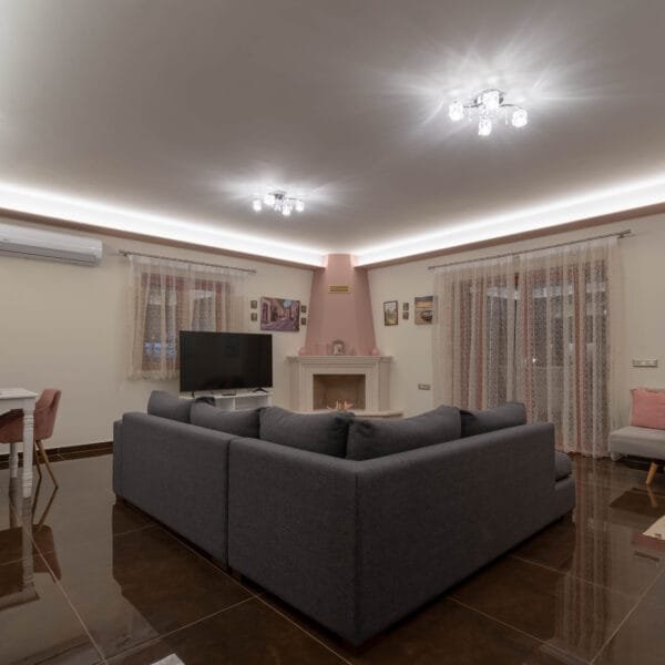 agro luxury villa (36)